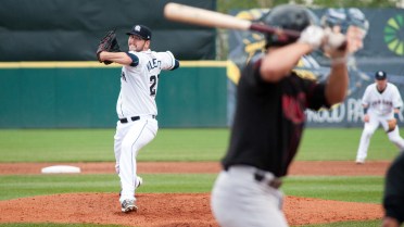 Wilkerson's Gem Propels Sox To 5-0 Win