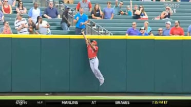 Red Wings' Wade makes great catch in left