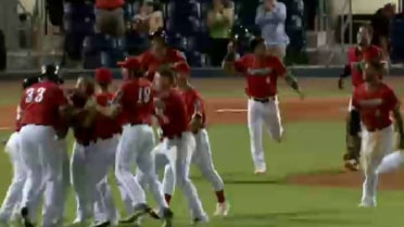 Wendle's walk-off single for Sounds