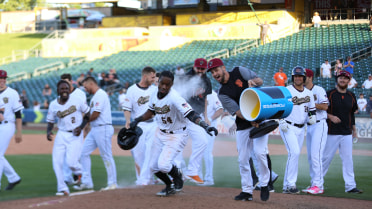 River Cats walk off to split doubleheader