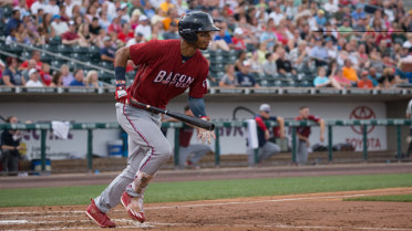 Williams And Gomez Homer, Lift Pigs To 6-4 Win