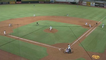 Basabe drives in run for Barons