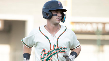 Hoppers lose to Dash, fall to 4-6 in Battle of I-40
