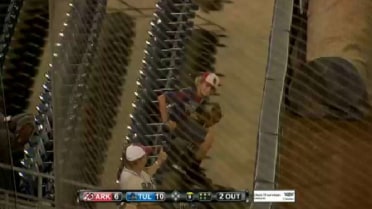 Fan makes cool snag off railing in Tulsa