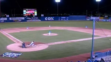 El Paso's Guerra slugs a solo home run