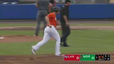 O's Susac homers for Tides
