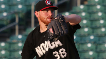 Southern notes: Littell does little else but win