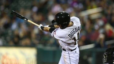 River Cats score five in ninth to win third straight