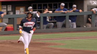 Canó cranks first homer with El Paso
