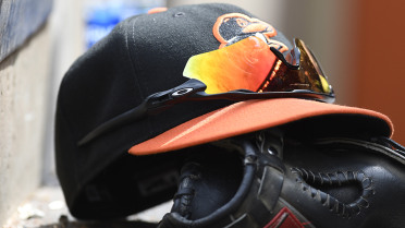 O's Gonzalez dies following car accident