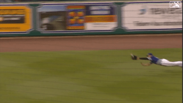 Datres makes sprawling catch for Yard Goats