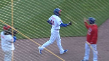 Teoscar Hernandez homers on a fly ball to left field.