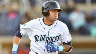 Rivera, Vallot rock and roll for Wilmington