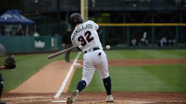 Marmolejos Hammers Two Home Runs, Rainiers Complete Come-from-Behind Victory over Isotopes