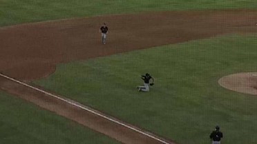 The Grizzlies' Musgrove makes a tremendous play