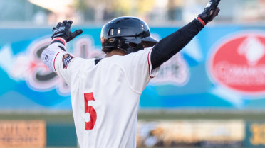 Jump for Joy: Tovar powers Grizzlies to 7-5 win over Rawhide
