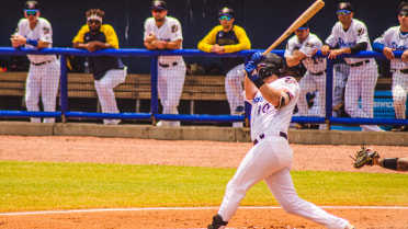 Grand Victory! Fry's Slam Holds Up In 8-6 Win