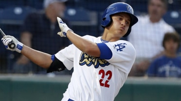 With two blasts, Seager propels Quakes