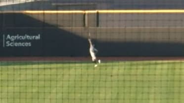 Athletics' Bechina makes incredible diving catch