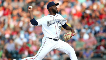 De Los Santos turns tides against Norfolk