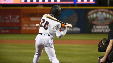 Hot Rods Out-Hit Captains in 2-1 Series Finale Loss