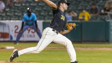 Ports stun Grizzlies 8-5 in extras