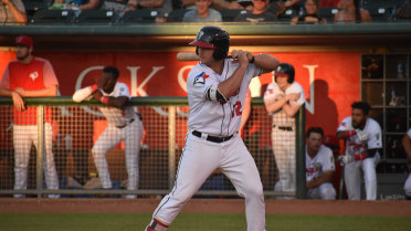 Captains stun Lugnuts in walkoff, 10-9