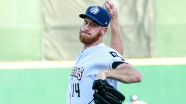 Kelly Steers Missions to Another Win Over Hooks