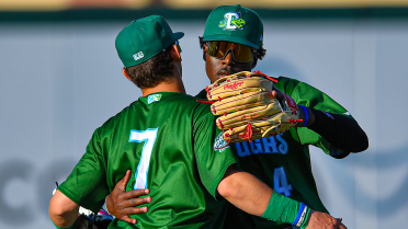 Allen II, Hendrick power Tortugas to victory, 4-3, over Cards