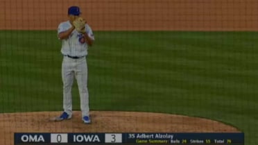 Adbert Alzolay strikes out Orlando on three pitches