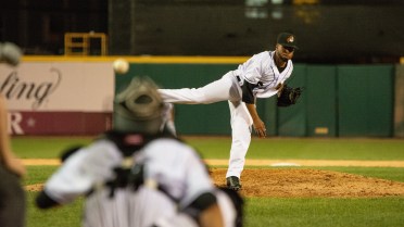 Sweet strikes out career-high 10 batters in 4-1 win