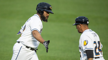 Four-Run First Inning Powers RubberDucks to 8-5 Win Over Phils