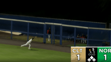 Tides' Stowers makes falling catch