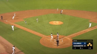 Clippers' Rosales barehands and throws out runner