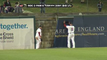 Corey Brown makes a great catch in centerfield