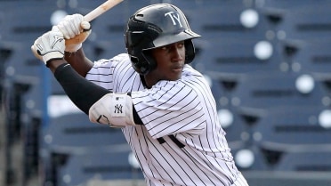 Reports: Yankees promote Mateo to Double-A