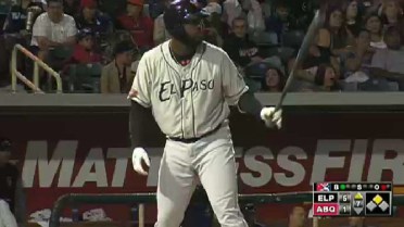 Franmil Reyes hits another homer
