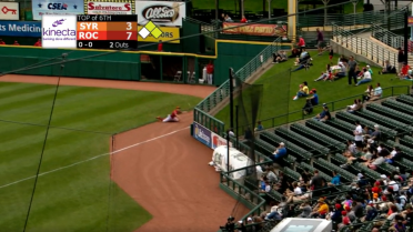 Rochester's Casey dives to make the catch