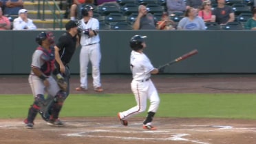 Kirk launches no-doubter to left