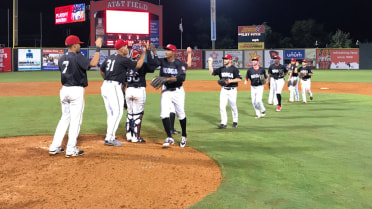 Gordon helps Lookouts wrap up SL North title