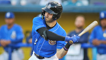 Mitchell's Go-Ahead Blast Helps Shuckers To 6-1 Victory
