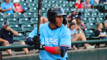 Hooks Pound Sod Poodles in Series Opener