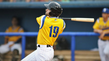 Mitchell Homers Again But Shuckers Fall 5-2