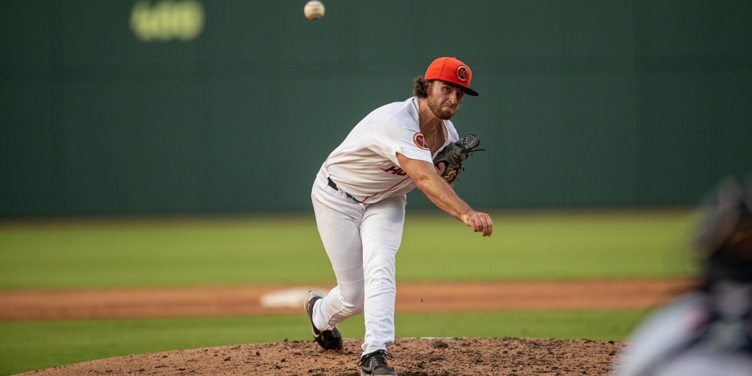 Hogan Blanks Grasshoppers in 10-0 Win on Saturday - Vimarsana News