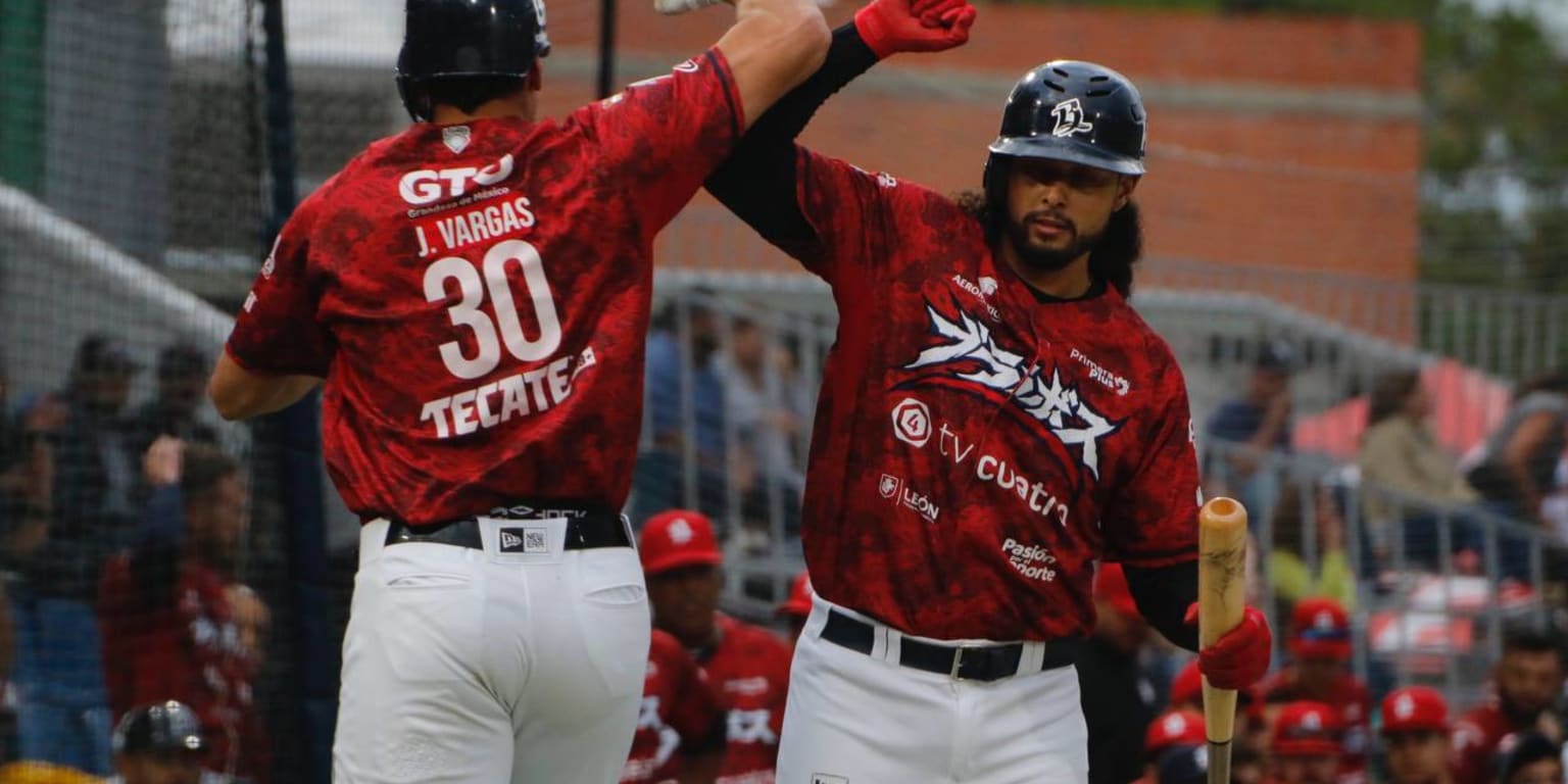 Uniforme De Beisbol Bravos De Leon