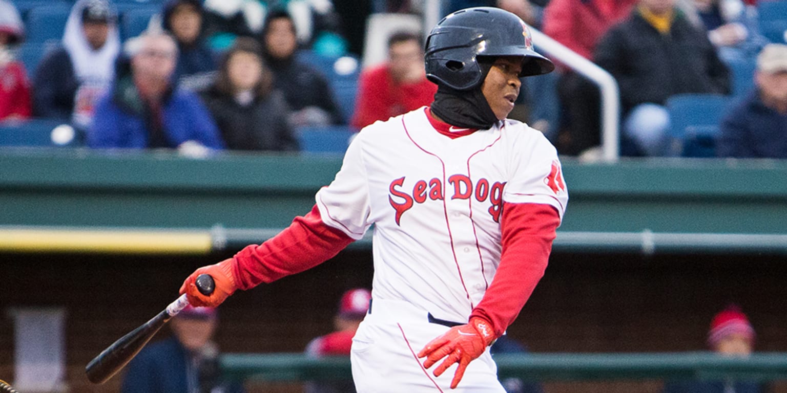 Devers 5-for-5, 2 homers, 'Dogs win 12-11