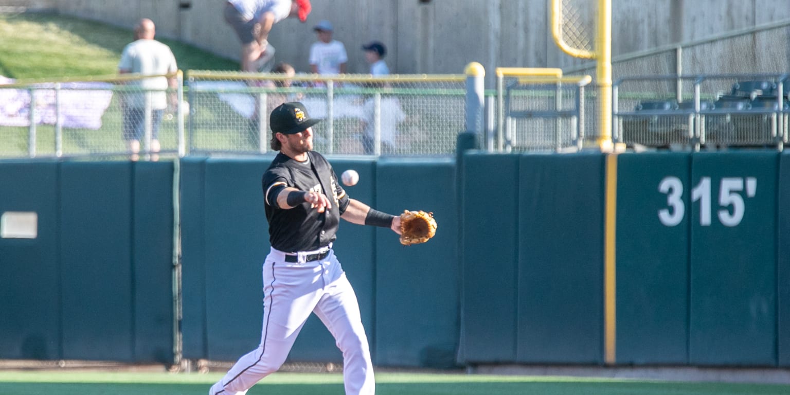 Las Vegas Aviators take opening game against Salt Lake Bees, 5-3