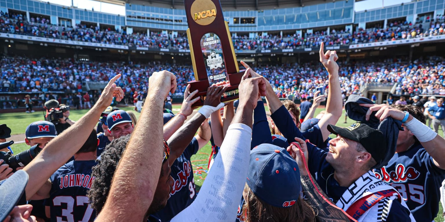 Houston Astros 2022 World Series Trophy makes way to College