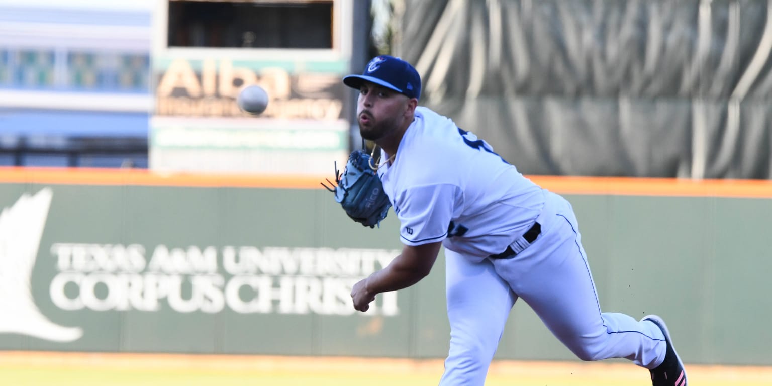 Hooks pitcher Jonathan Bermudez earning role as club's ace
