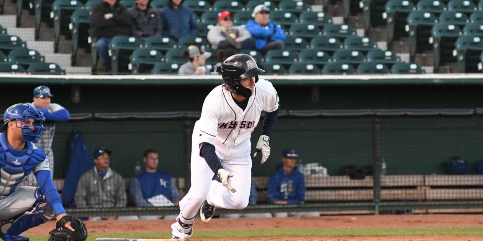 SKY SOX TOP STORM CHASERS IN 1312 MARATHON